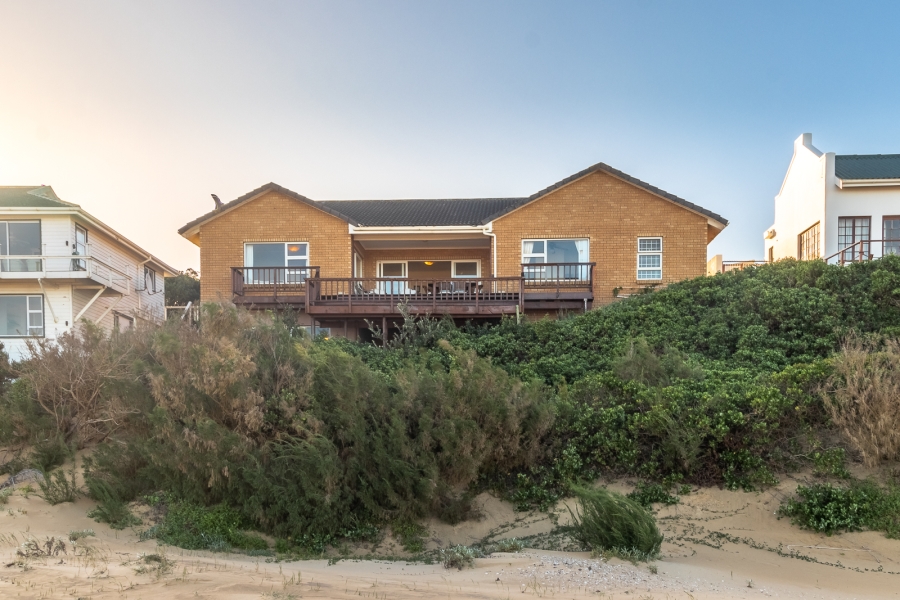 3 Bedroom Property for Sale in Cannon Rocks Eastern Cape